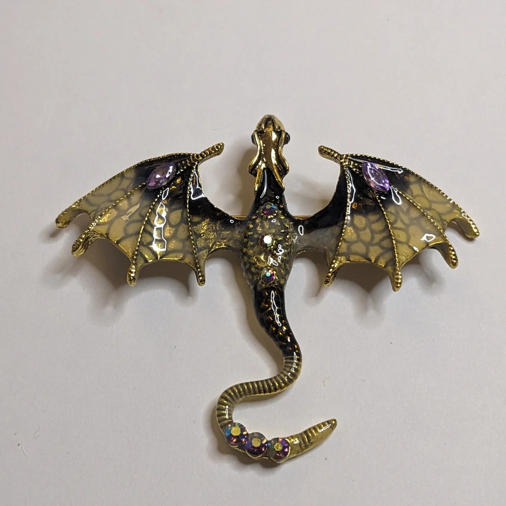 Mystical Dragon Enamel and Purple Rhinestone Brooch‎ / Pendant